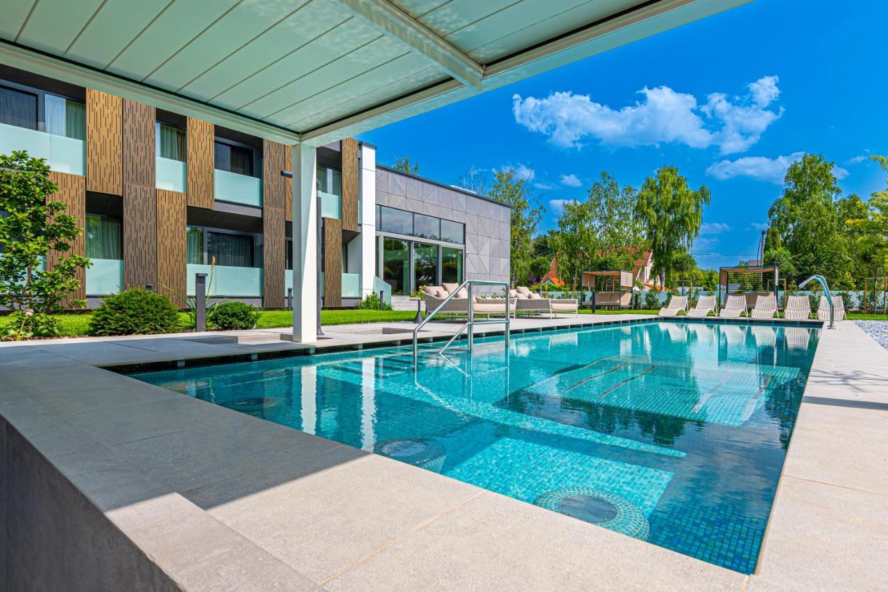 Reed Luxury Hotel By Balaton Siófok Exterior foto