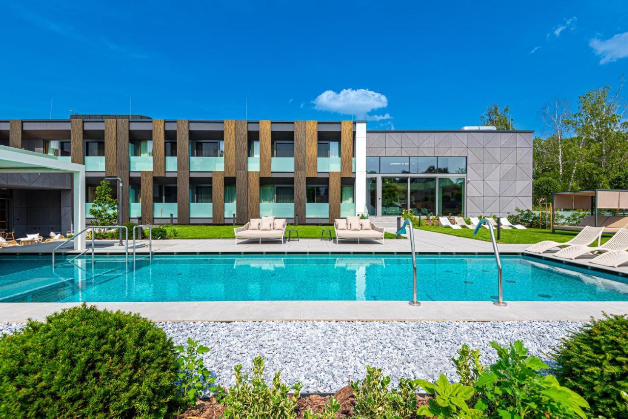 Reed Luxury Hotel By Balaton Siófok Exterior foto