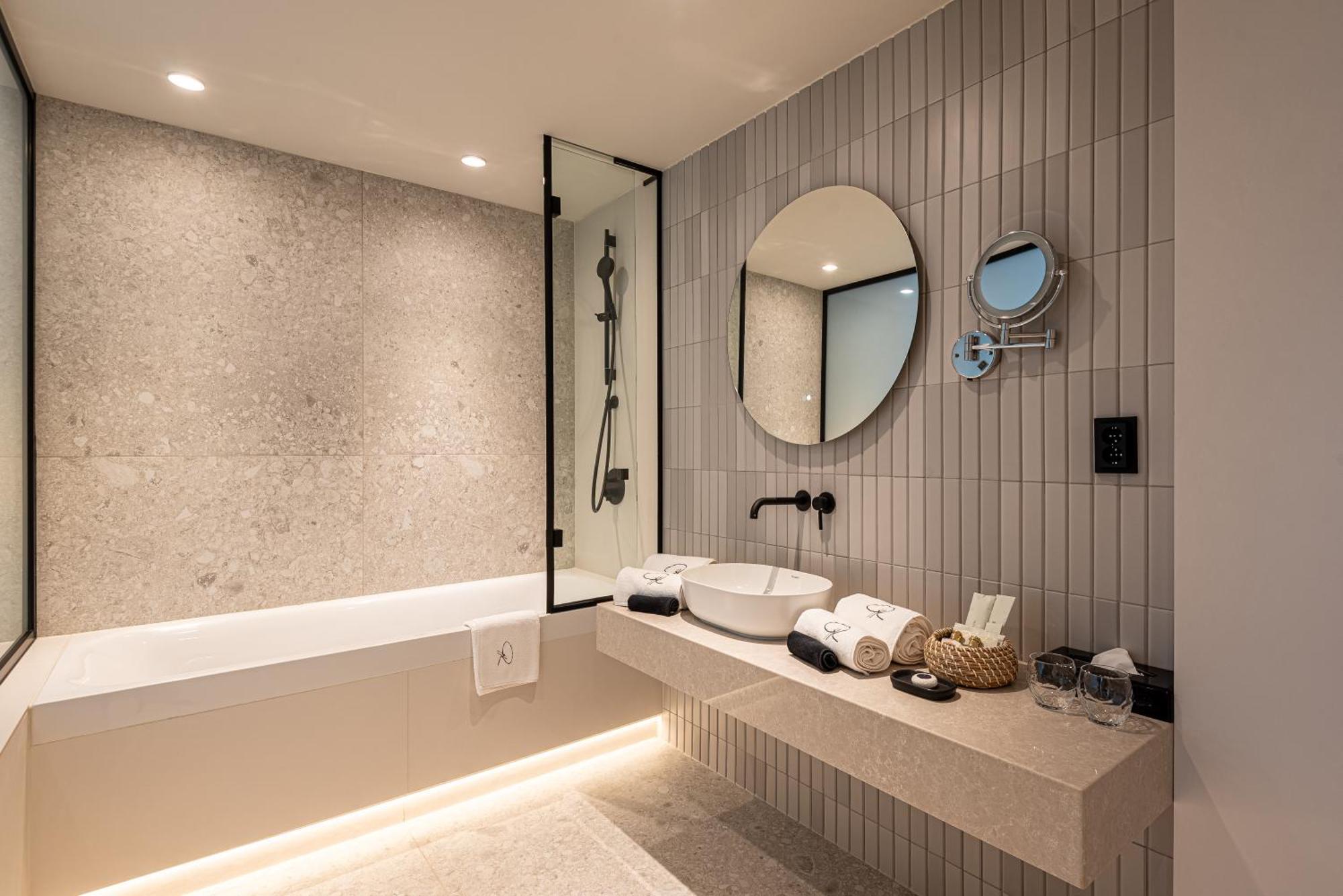 Reed Luxury Hotel By Balaton Siófok Exterior foto