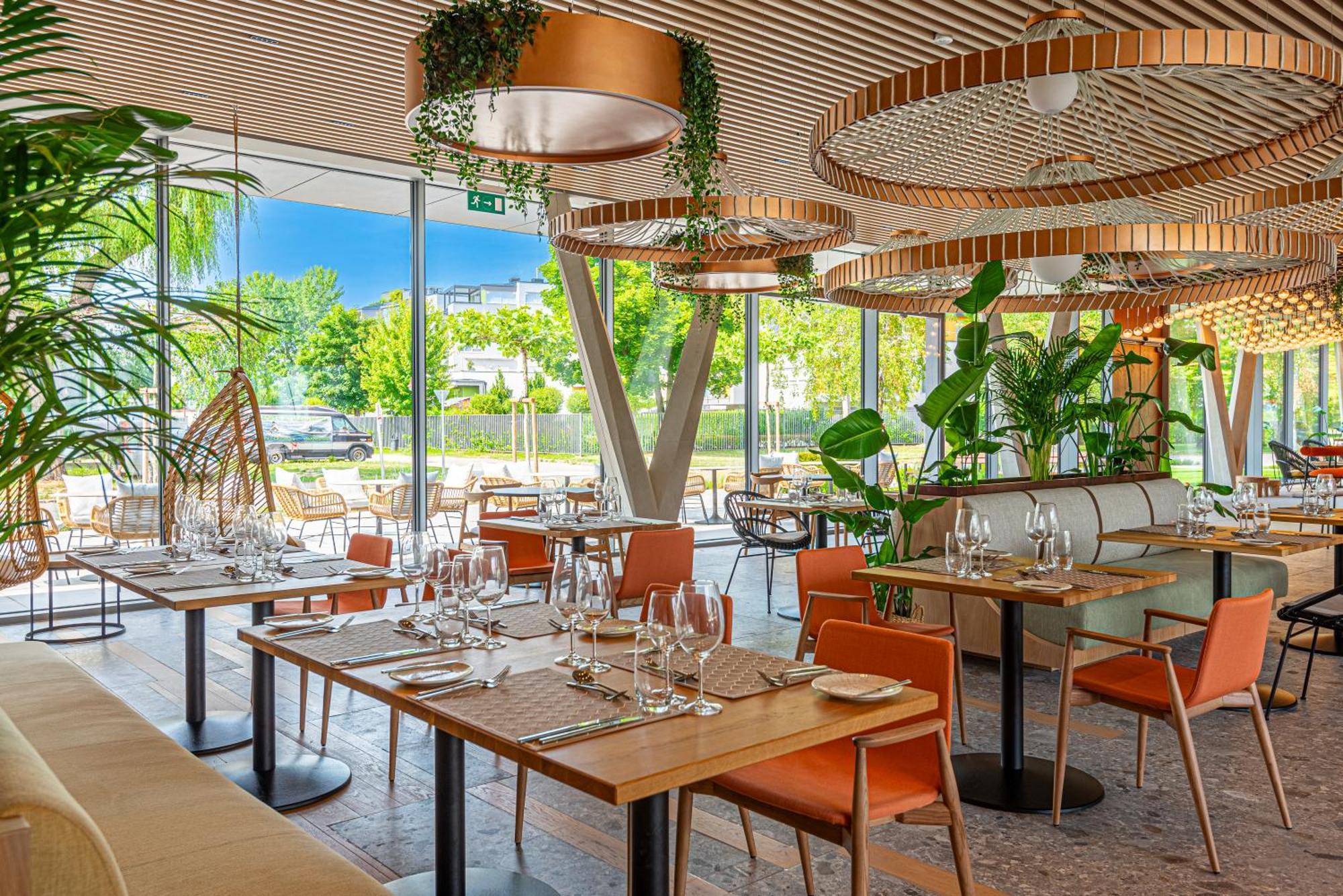 Reed Luxury Hotel By Balaton Siófok Exterior foto